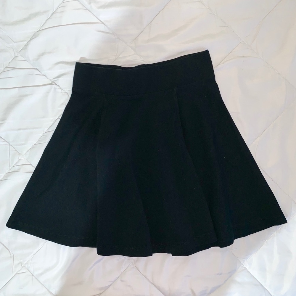 Black circle skirt